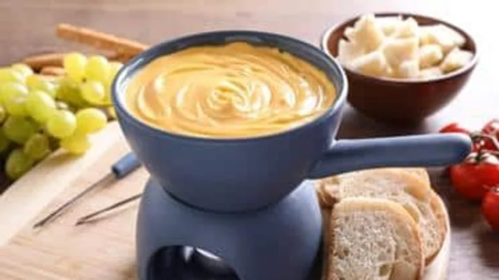 Receita de Fondue de Queijo Baratinho