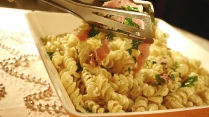 Receita de Insalata Fredda de Fusilli e Parma