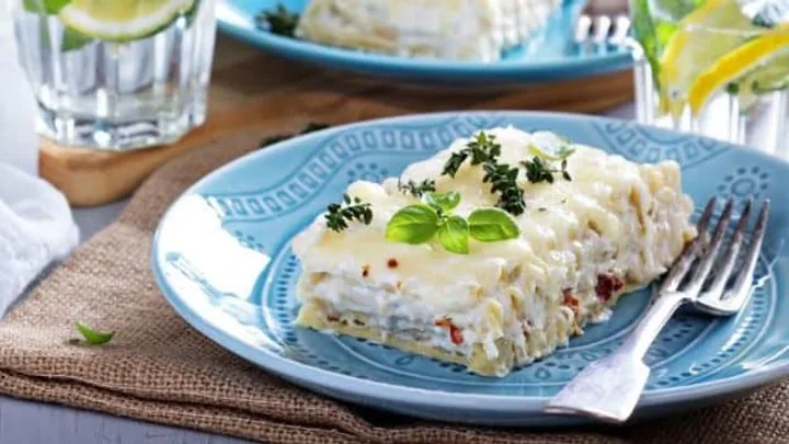 Receita de Lasanha de Queijo e Presunto Muito Rápida