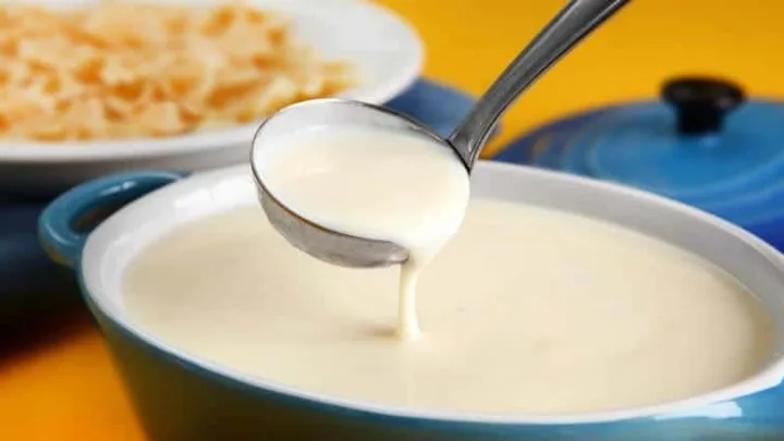 Receita de Molho aos Quatro Queijos