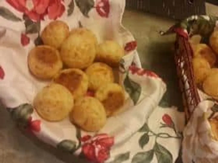 Pão de Queijo com Queijo Parmesão
