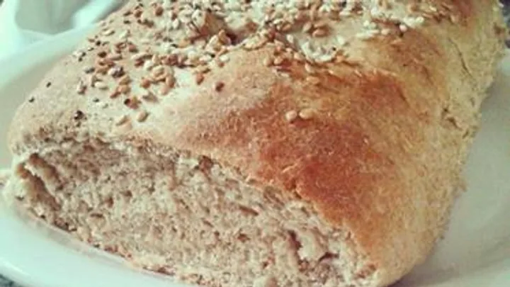 Receita de Pão Integral de Liquidificador com Linhaça e Gergelim