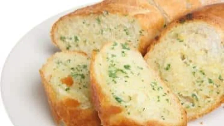 Receita de Pasta de Alho no Pão Para Churrasco
