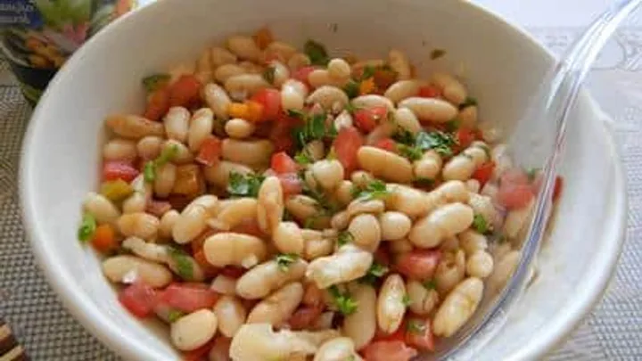 Receita de Salada de Feijão Branco