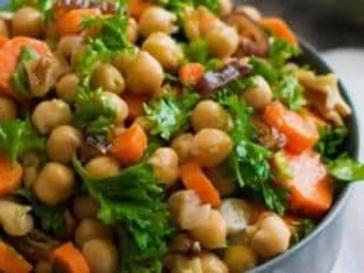 Salada de Grão-de-bico e Cenoura