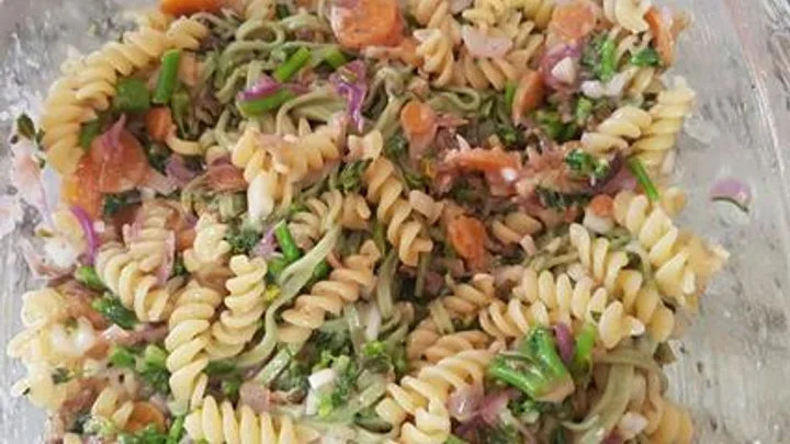 Receita de Salada de Macarrão Parafuso