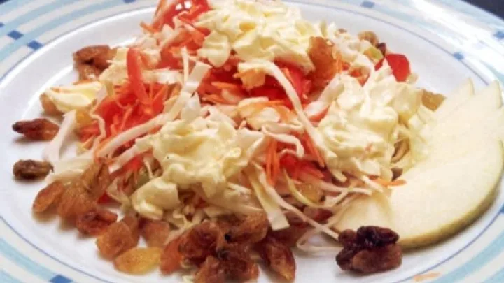 Receita de Salada de Repolho com Maçã Verde