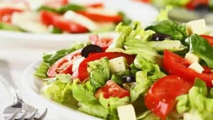 Receita de Salada Mista de Folhas