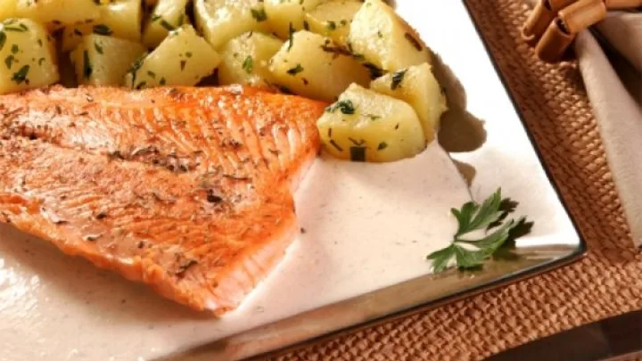 Receita de Salmão com Molho de Ervas
