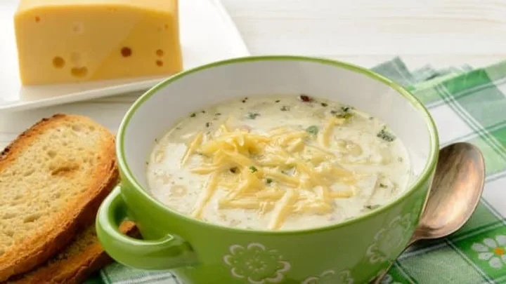 Receita de Sopa Cremosa de Queijo
