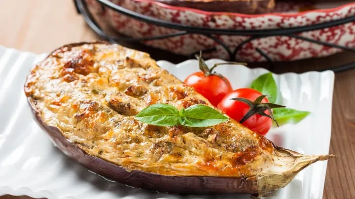 Receita de Berinjela Recheada ao Forno