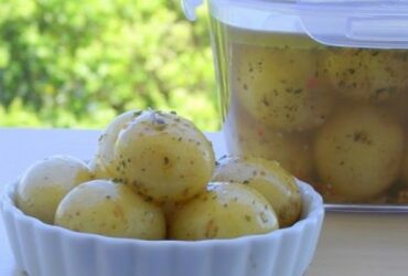 Receita de Batatas Bolinhas em Conserva, enviada por Adege Adalgisa - Prazer à Mesa