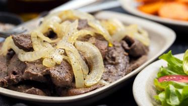 Receita de Bife de Fígado Acebolado, enviada por Adege Adalgisa - Prazer à Mesa