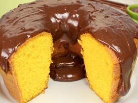 Receita de Bolo de Cenoura, enviada por Janaine Pina - Prazer à Mesa