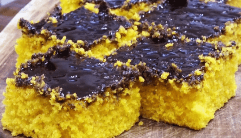 Receita de Bolo de Cenoura Fofinho com Cobertura, enviada por Allan Vila - Prazer à Mesa