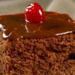 Receita de Bolo de Chocolate de Liquidificador, enviada por Adege Adalgisa - Prazer à Mesa