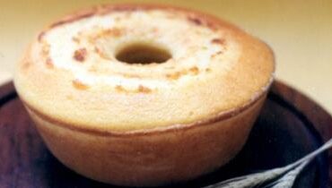 Receita de Bolo de Fubá Com Coco, enviada por Adege Adalgisa - Prazer à Mesa