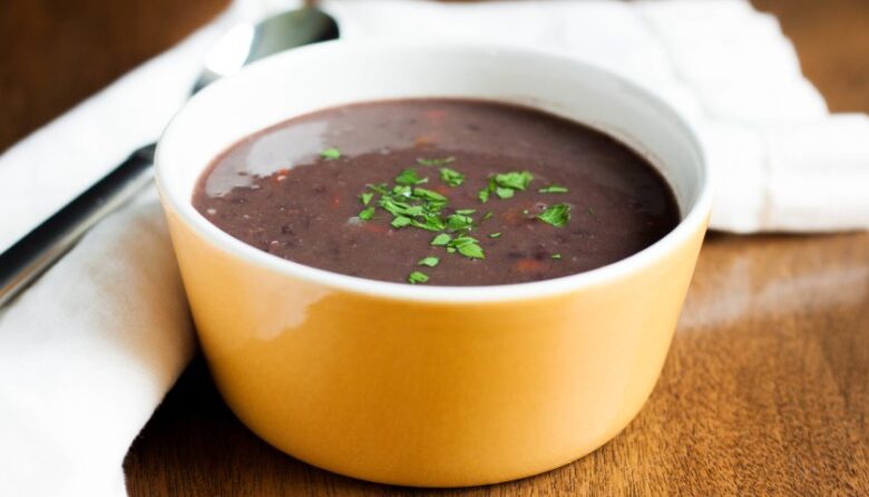 Receita de Caldinho de Feijão Preto, enviada por Marlene Ferreira - Prazer à Mesa