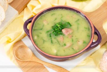 Receita de Caldo Verde Rápido, enviada por Adege Adalgisa - Prazer à Mesa