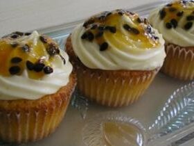 Receita de Cupcake de Maracujá, enviada por Adege Adalgisa - Prazer à Mesa
