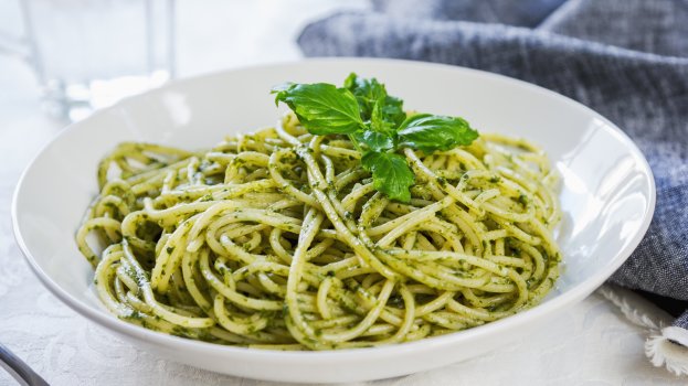 Receita de Espaguete ao Pesto de Rúcula, enviada por Adege Adalgisa - Prazer à Mesa