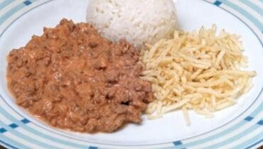 Receita de Estrogonofe de Carne Moída, enviada por Adege Adalgisa - Prazer à Mesa