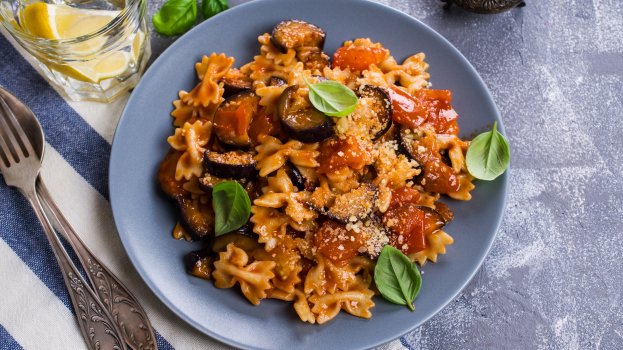 Receita de Macarrão ao Molho de Berinjela, enviada por Marlene Ferreira - Prazer à Mesa
