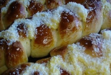 Receita de Pão Doce com Cobertura de Creme de Padaria, enviada por Janaine Pina - Prazer à Mesa