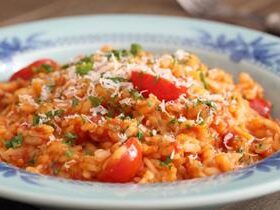 Receita de Risoto de Tomate Fresco com Rúcula, enviada por Adege Adalgisa - Prazer à Mesa