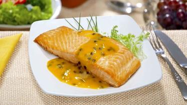 Receita de Salmão ao Molho de Maracujá, enviada por Adege Adalgisa - Prazer à Mesa