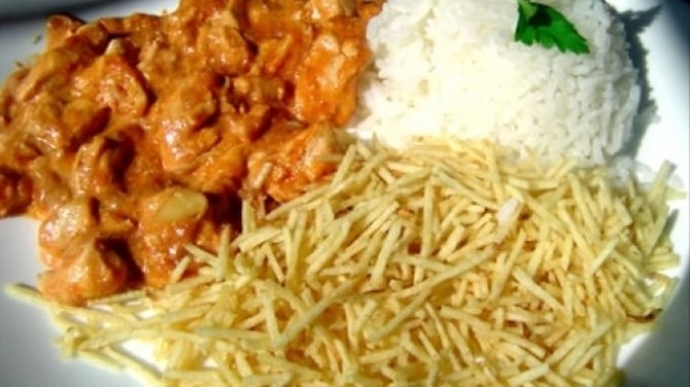 Receita de Strogonoff de Camarão Fácil, enviada por Adege Adalgisa - Prazer à Mesa
