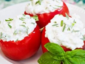 Receita de Tomate Recheado, enviada por Janaine Pina - Prazer à Mesa
