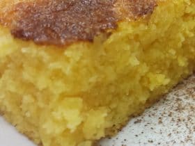 Receita de Bolo de Milho com Milharina no Liquidificador, enviada por Allan Vila - Prazer à Mesa